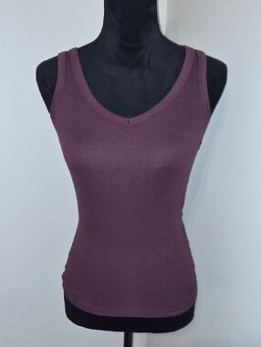 Aeropostale Ribbed V-Neck Tank Top - Plum